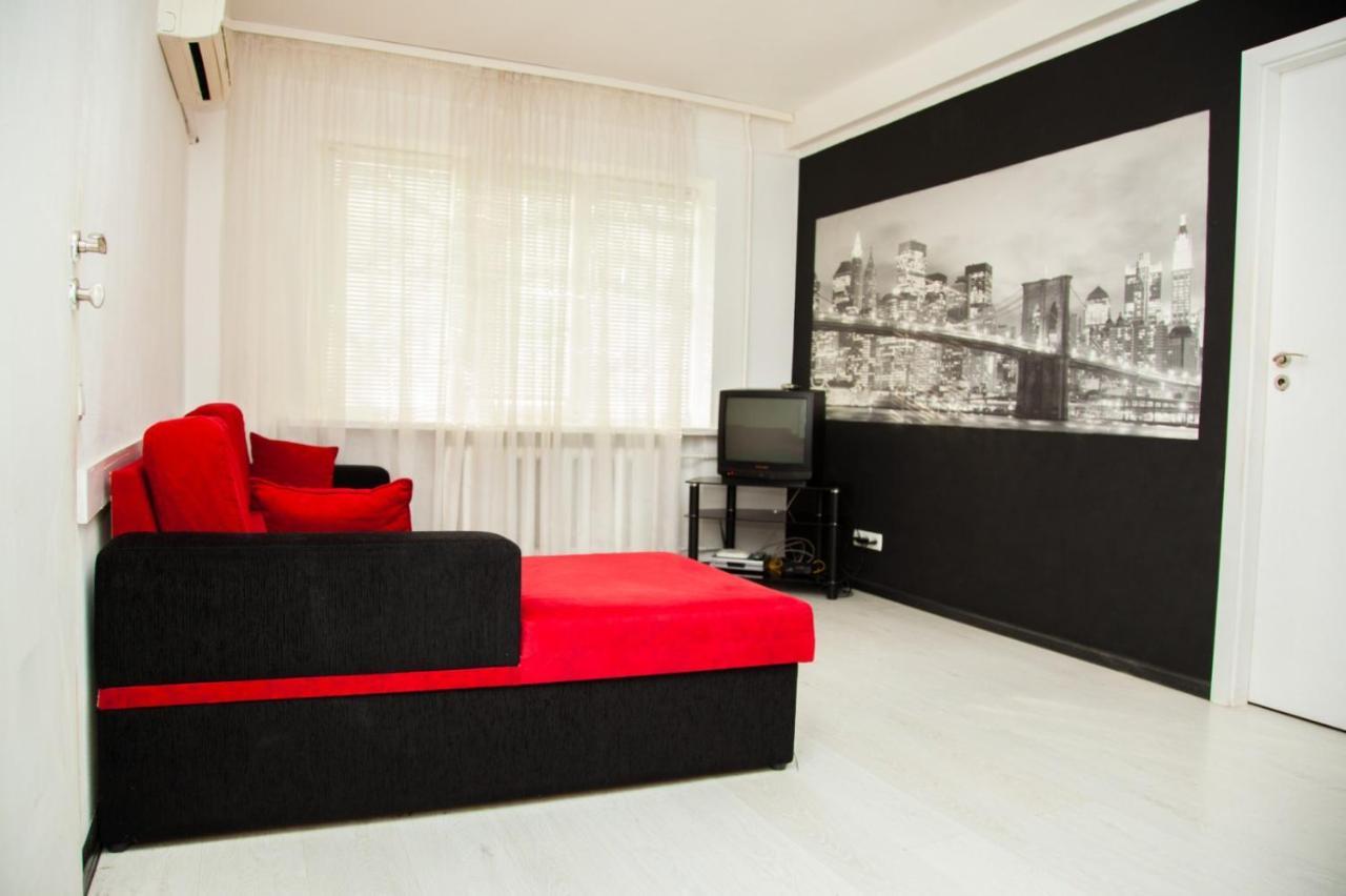 2Rooms Semi-Luxury Apartment On Pochtovaya 167-A Street Zaporizhia Dış mekan fotoğraf